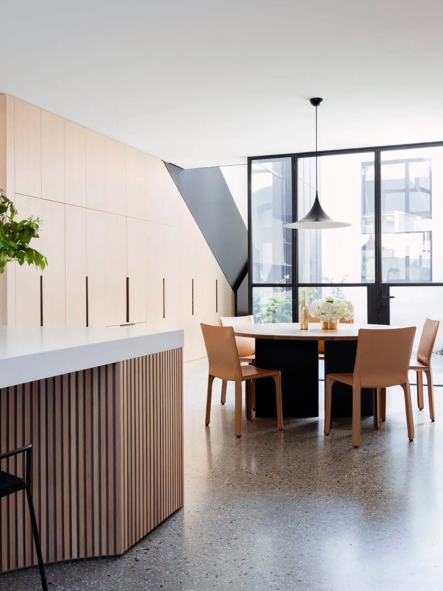 Est-living-port-melbourne-house-pandolfini architects-12