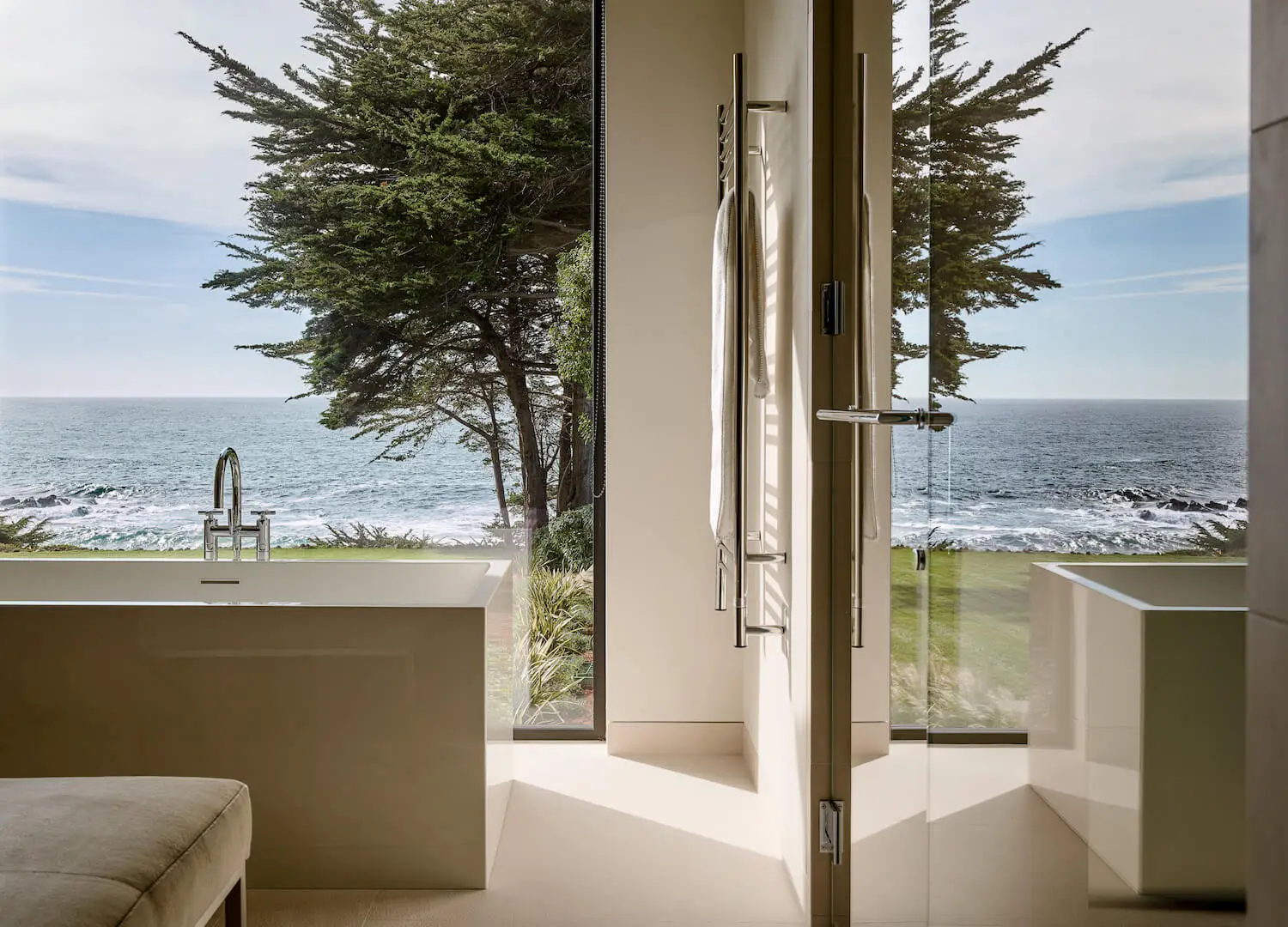 bath tub overlooking sonoma coastline