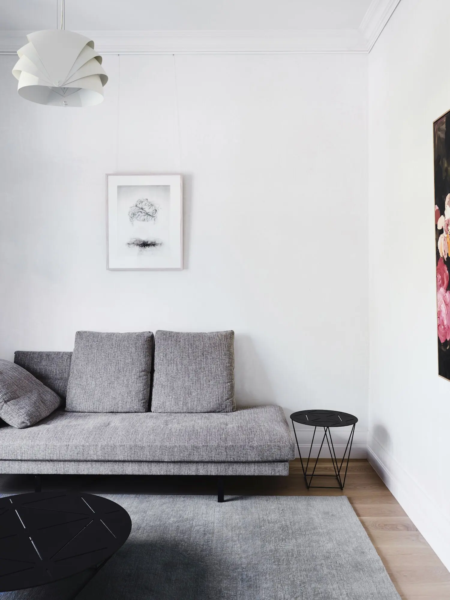 Garden Wall House by Studio Bright