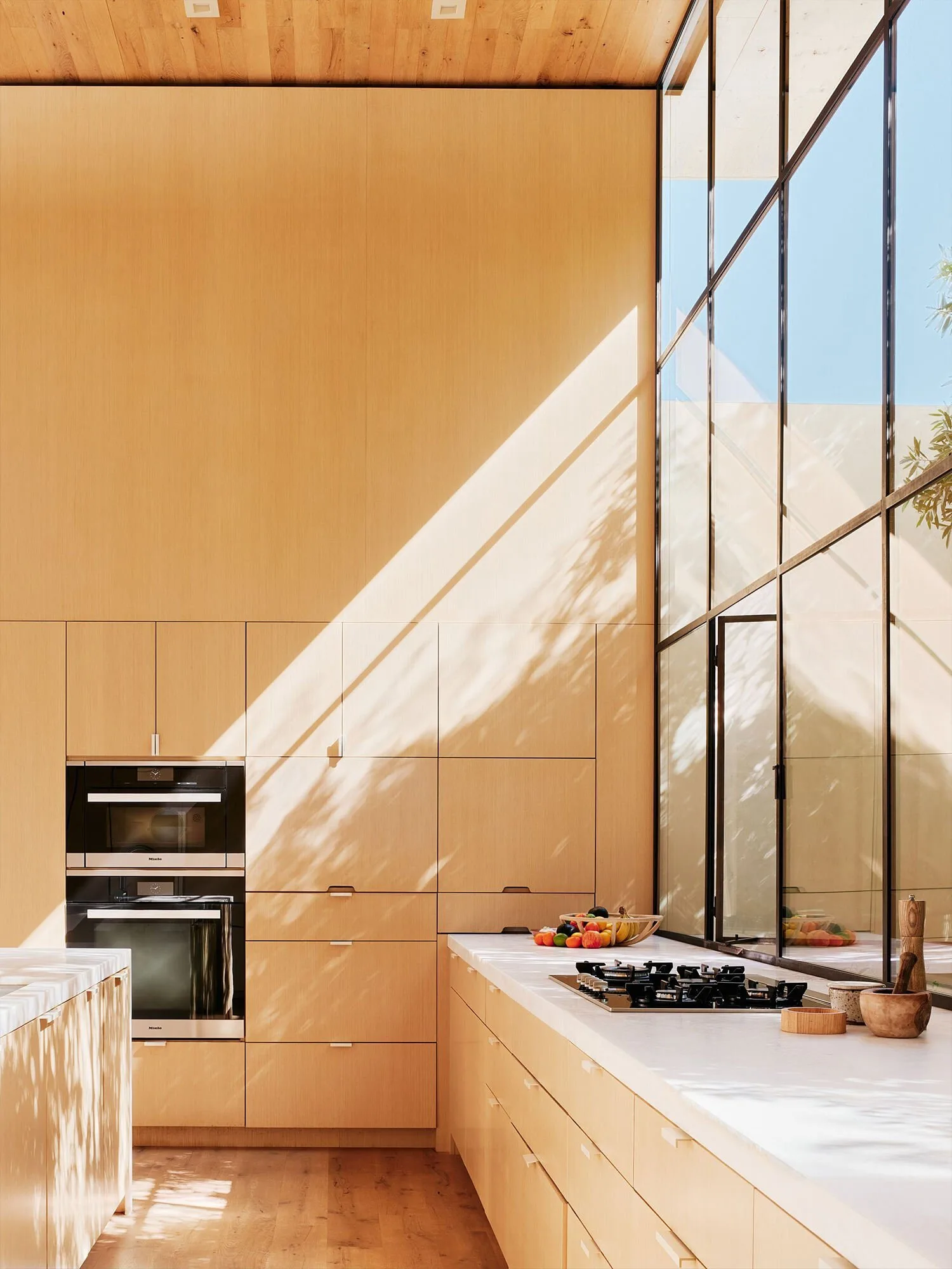 est-living-rustic-canyon-walker-worskop-02