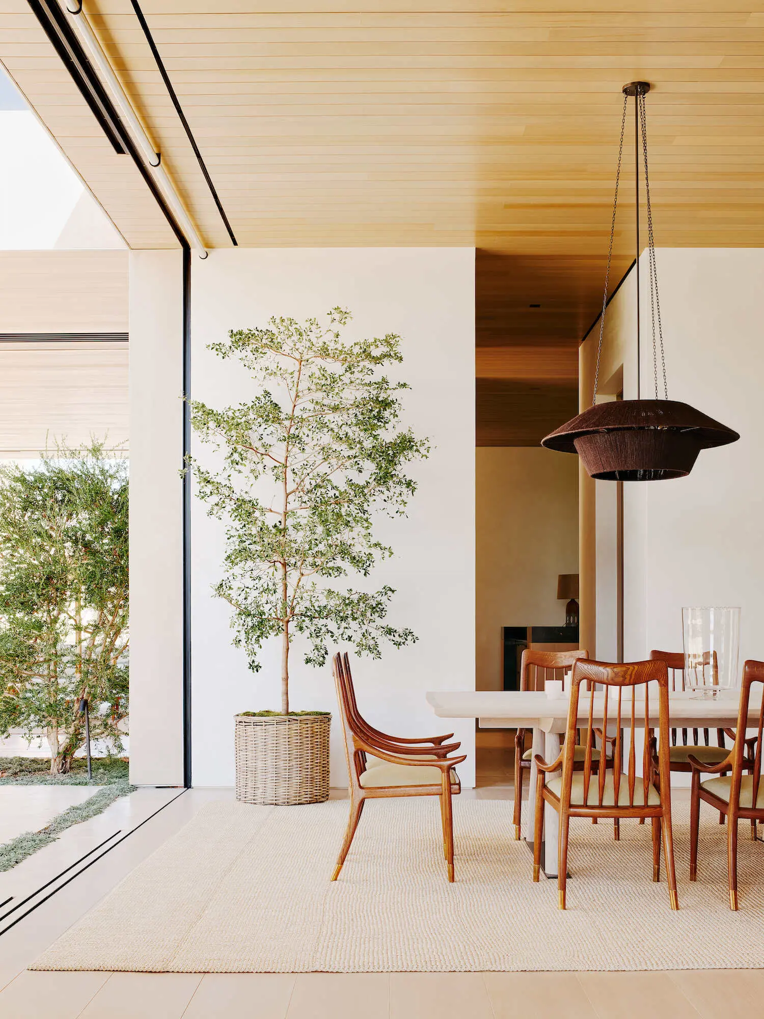 Mandeville Canyon by Walker Workshop