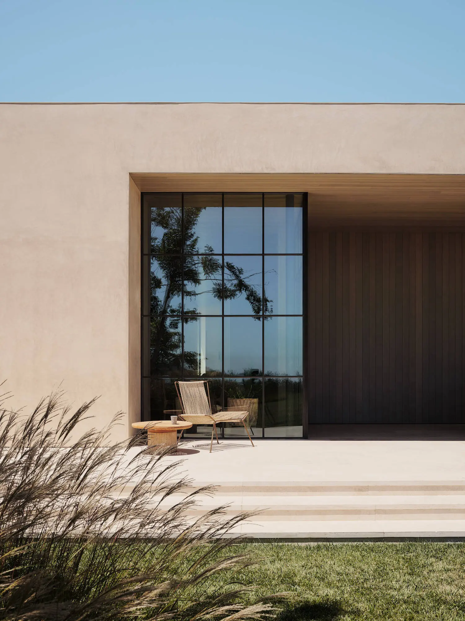 Mandeville Canyon by Walker Workshop