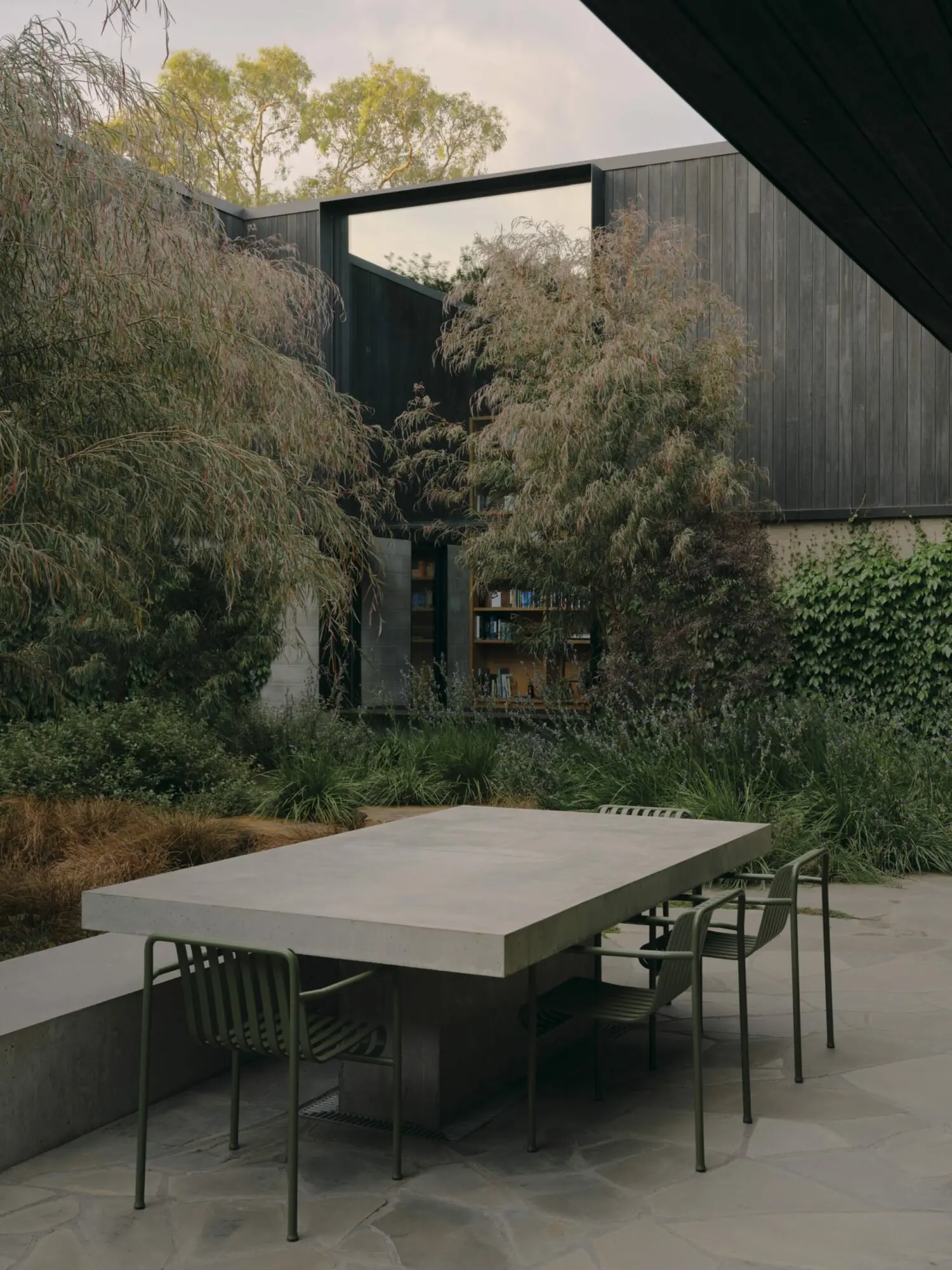 Merricks Farmhouse House by Nielsen Jenkins and Michael Lumby