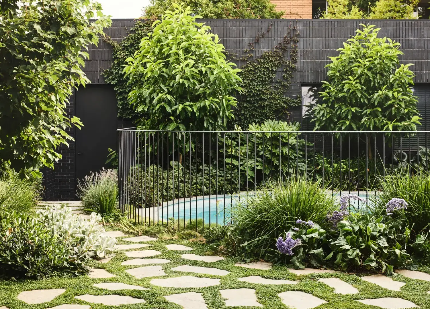 Smoked Brick Range – Traditional